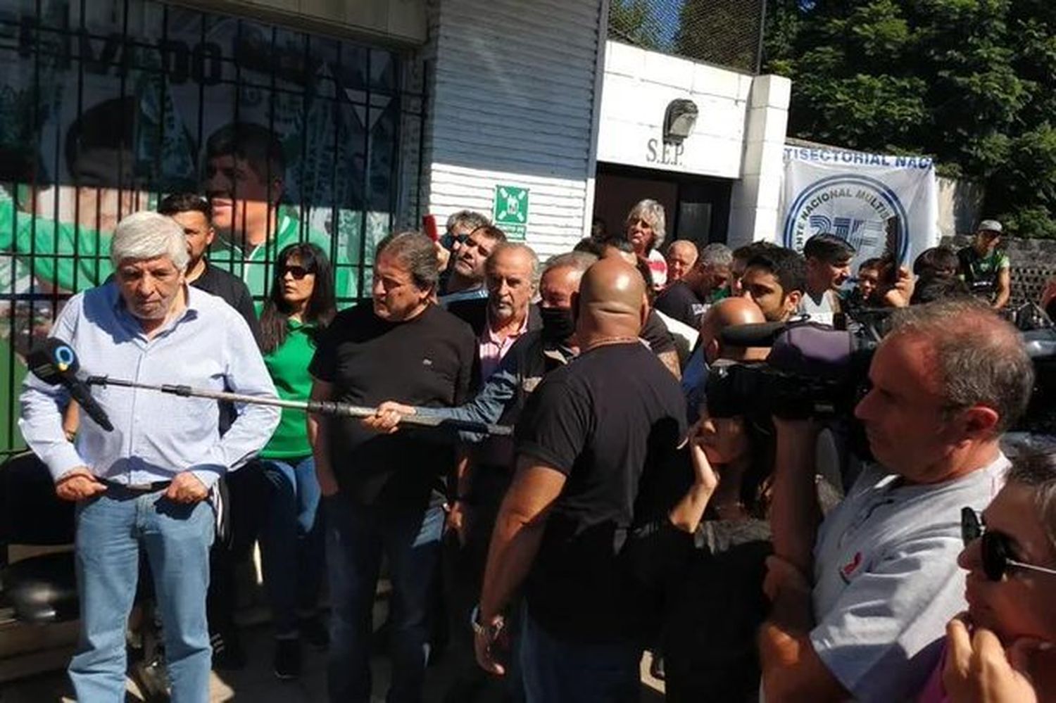 Moyano respaldó a los gremialistas Cabaleyro y Espíndola, detenidos por extorsión y coacción