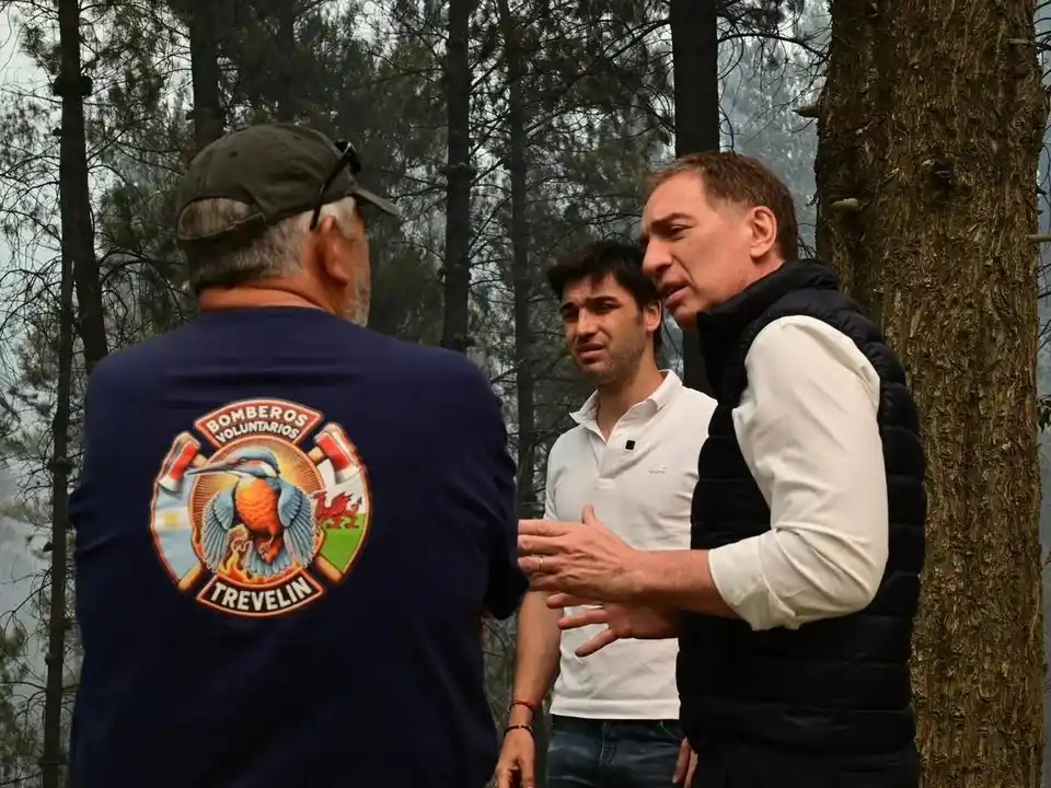 Diego Santilli durante su reciente visita a Chubut.