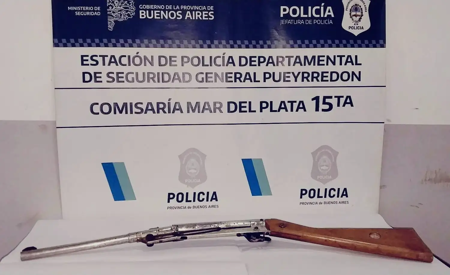 La causa se inició a partir de la denuncia de una mujer que manifestó haber sido amenazada de muerte con un arma de apariencia similar a un arma de fuego.