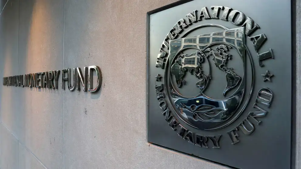 El FMI recortó las previsiones de crecimiento y elevó las de inflación para la Argentina