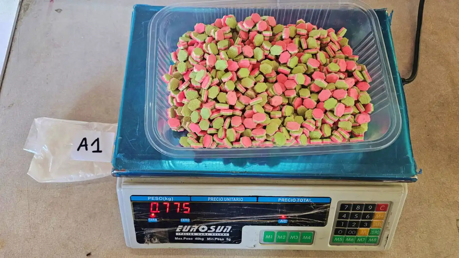 Gendarmería reemplazó casi ocho kilos de metanfetaminas por aserrín y desbarató una red narco