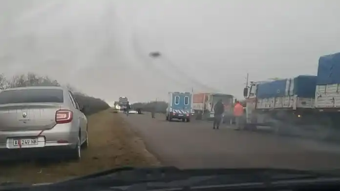 Fatalidad en una ruta entrerriana: murió un motociclista tras ser chocado por un camión
