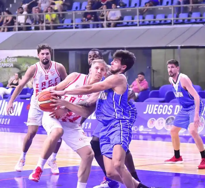 Instituto ganó tras demoler a La Unión en el tercer cuarto