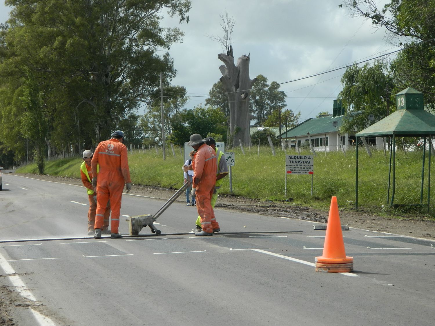 Demarcación horizontal en Urquiza al Oeste