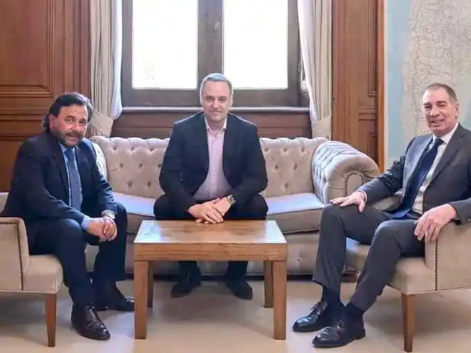 Santilli cerró semana de reuniones con 
gobernadores y el Gobierno avanza el diálogo