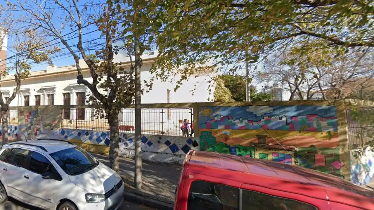 Mar del Plata: Llevó un cuchillo al colegio y le cortó la cara a un compañero para robarle las zapatillas