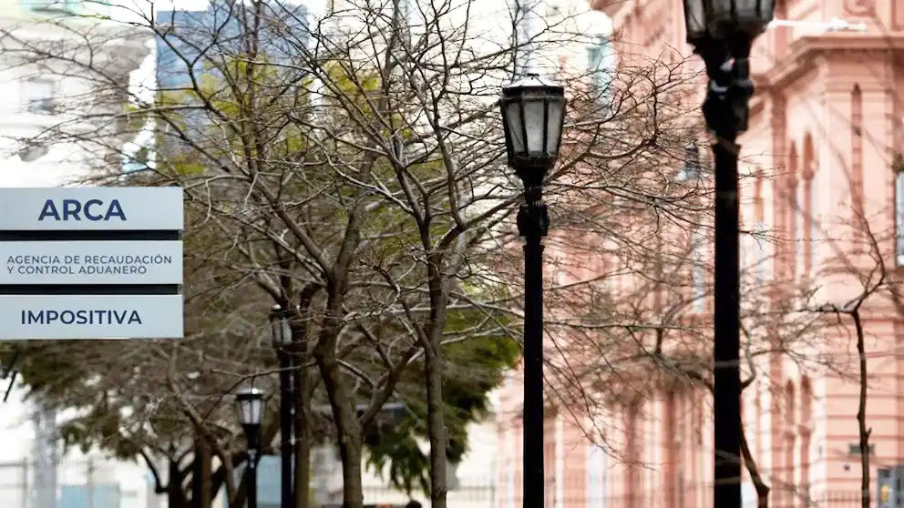 ARCA digitalizó el cambio de domicilio fiscal y fijó multas de hasta $35 millones