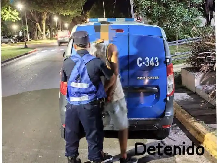 Crespo: detienen a un hombre con antecedentes tras un hurto y recuperan $376.000