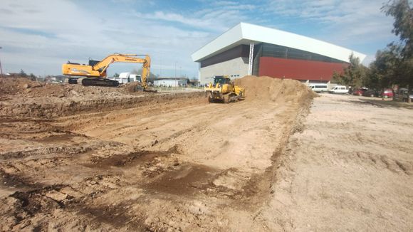 Comenzaron los trabajos de excavación para la Pileta Municipal