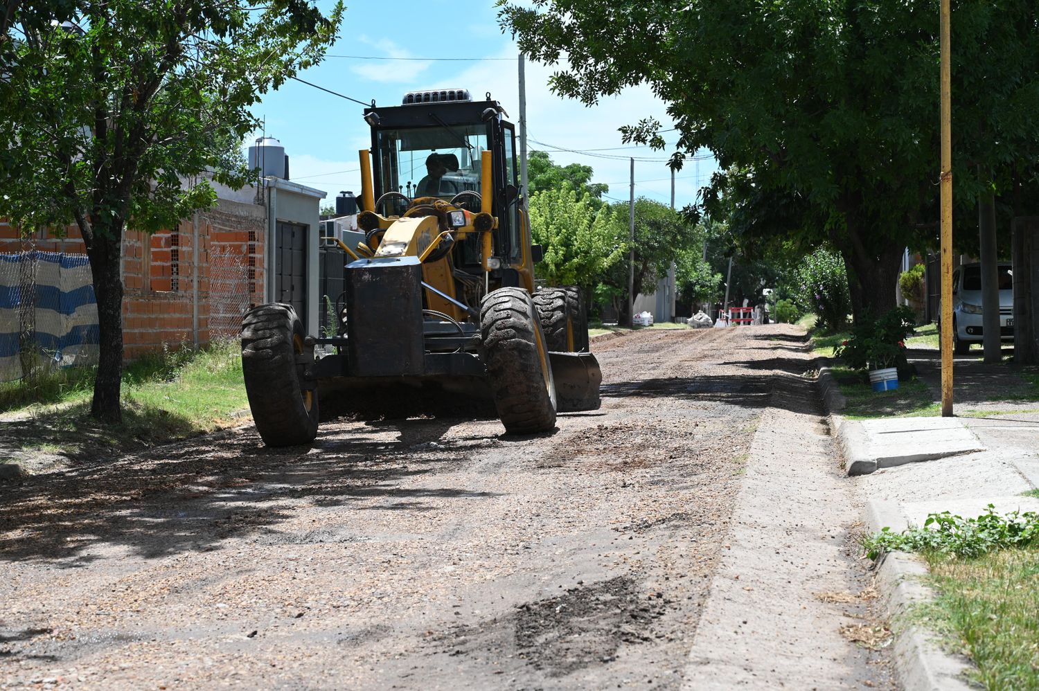 Realizan obras para mejorar la trama vial del Barrio Pitter