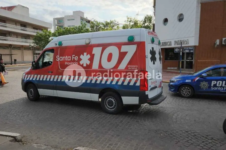 Un motociclista sufrió una importante herida en un accidente y tuvo que ser intervenido quirúrgicamente