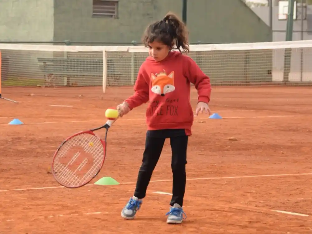 El tenis ya reinició sus entrenamientos en la entidad rojinegra.