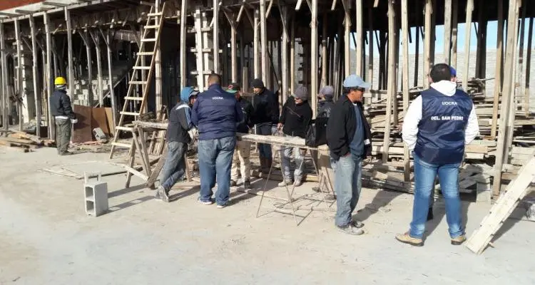 Trabajador denunció que lo echaron de una obra “por no querer afiliarse a la Uocra”