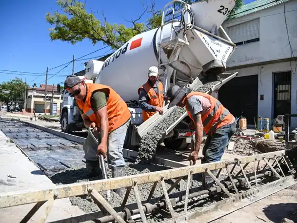 La Municipalidad concretó otra colocación de bonos para financiar obras de pavimentación