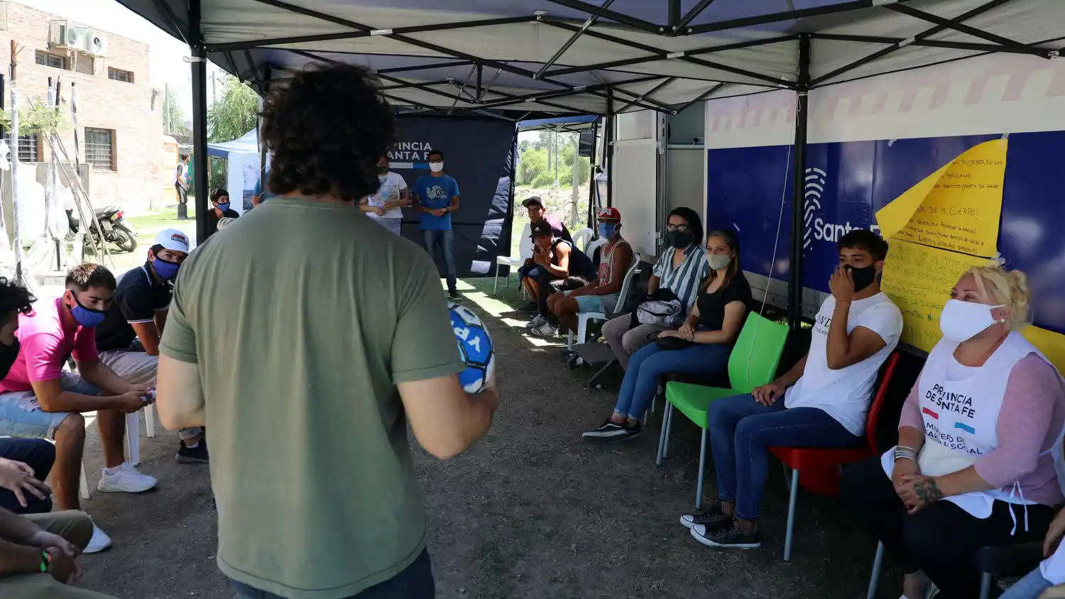 Se brindó un taller de nuevas masculinidades a jóvenes del Santa Fe Más
