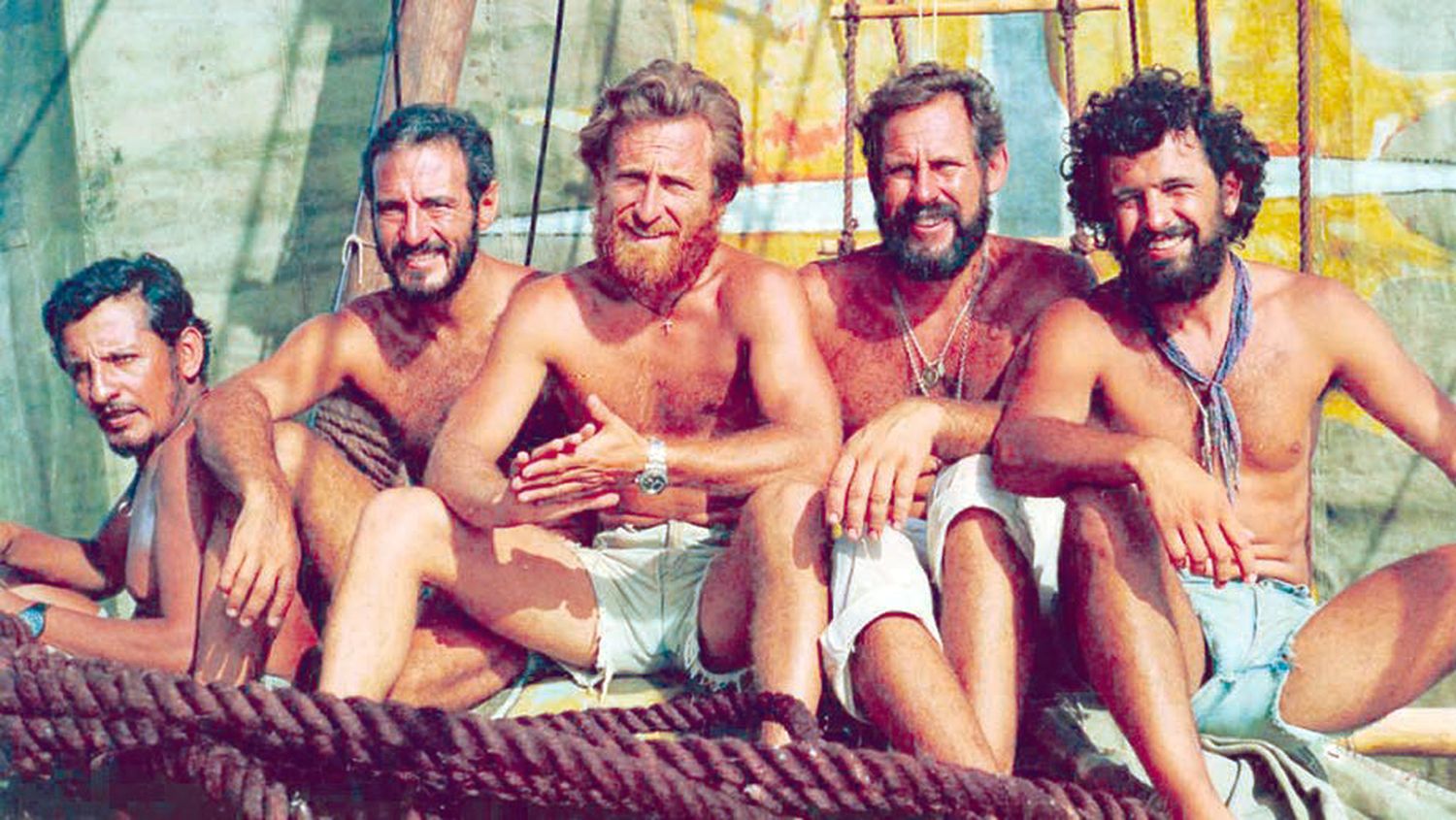 La tripulación. Iriberri (segundo desde la izquierda), junto a Alfredo Barragán, Horacio Giaccaglia, Daniel Sánchez Margariños, Félix Arrieta