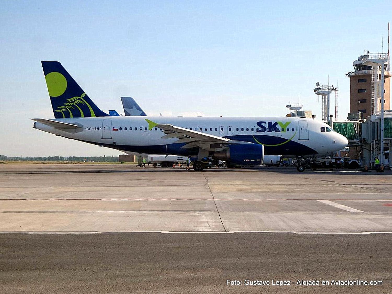 Sky Airline inauguró su ruta entre Mendoza y Santiago de Chile