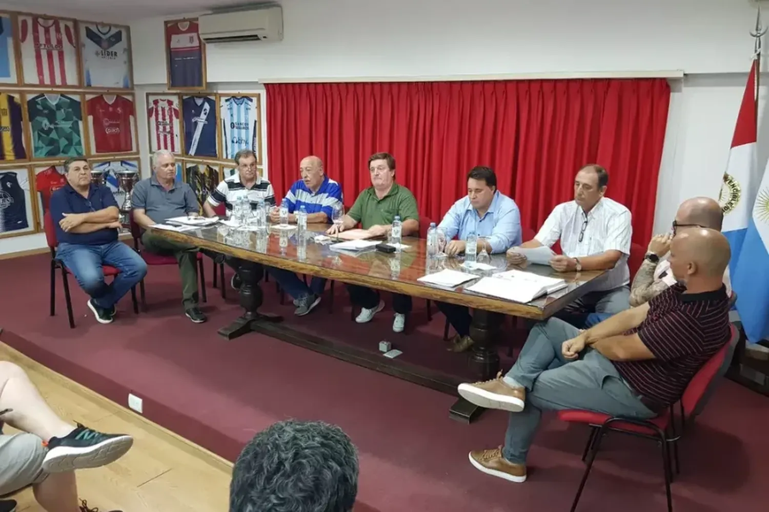 F.Zbrun seguirá como Presidente de la LRF