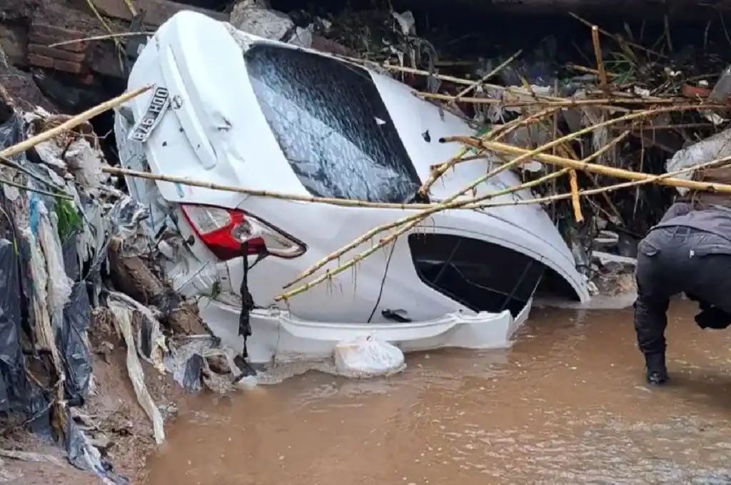 Murieron tras ser arrastrados por la corriente