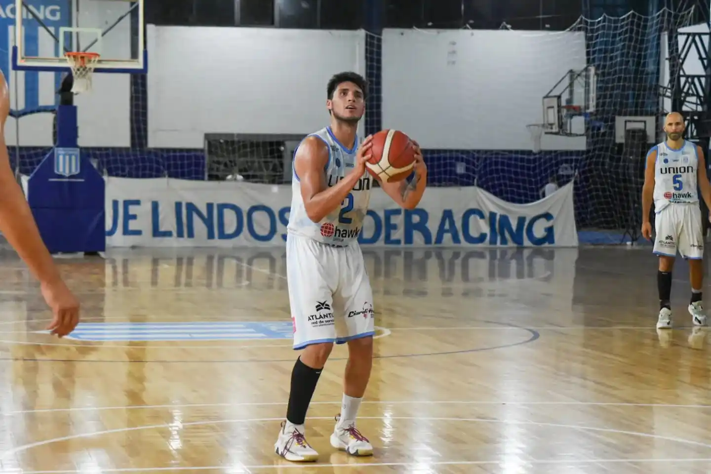 Unión volvió a ganar afuera y se sigue afirmando