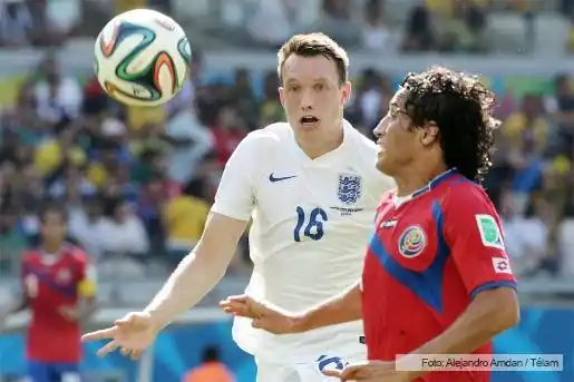 Costa Rica empató con Inglaterra y quedó como líder del grupo D