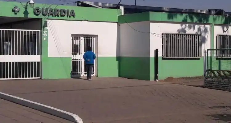 El Hospital atendió a un hombre con una herida de cuchillo y a otro joven por un puntazo