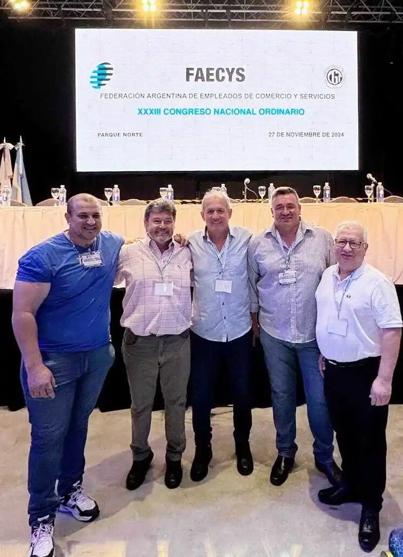 Empleados de comercio acordaron
un aumento salarial del 5 por ciento