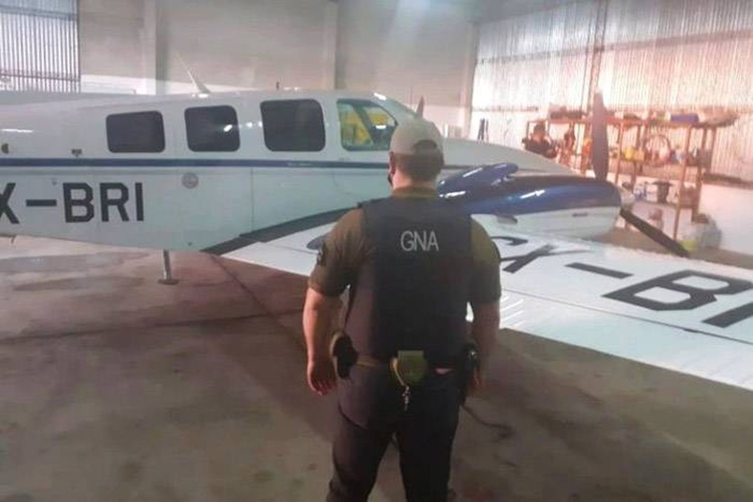 Acusado de lanzar desde el aire 400 kilos de cocaína,  será extraditado a Uruguay