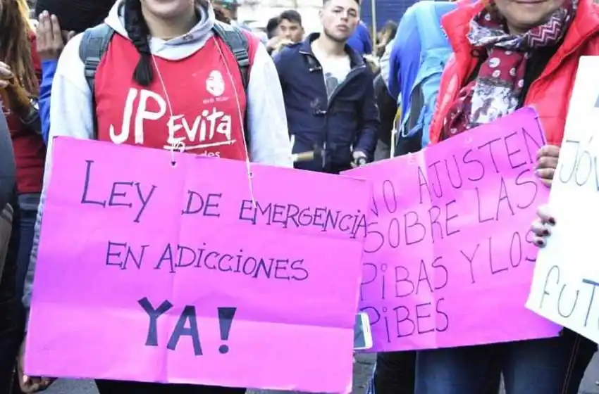 Organizaciones piden que se declare la emergencia en adicciones