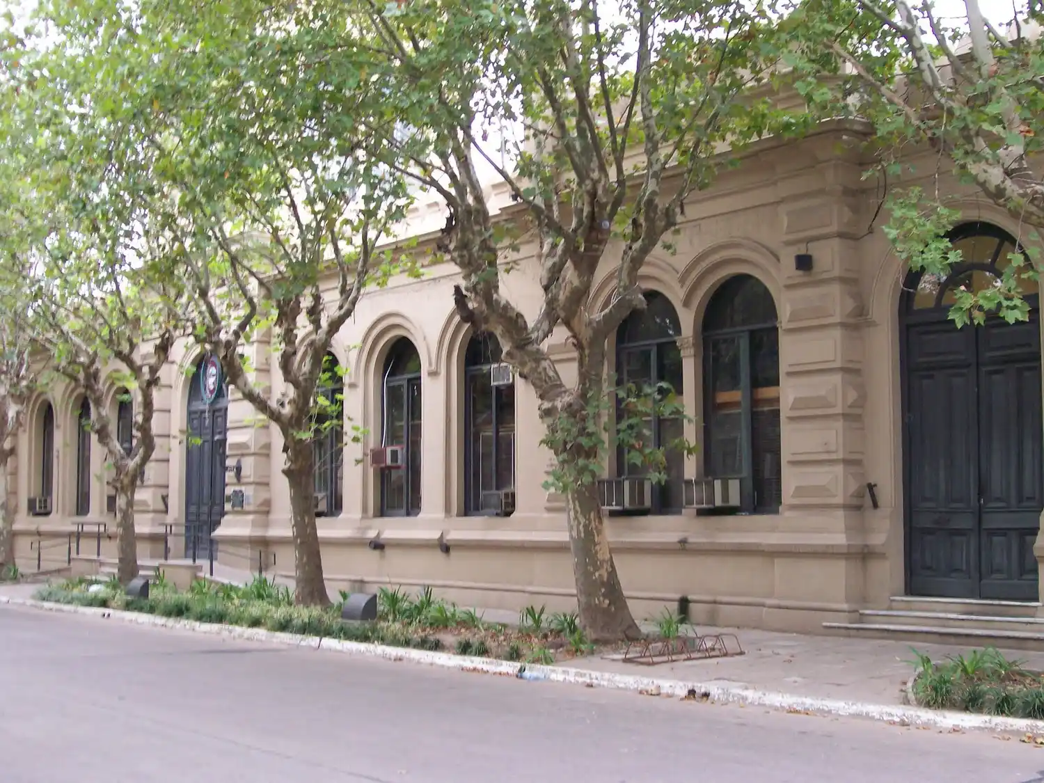 San Pedro: Municipales de paro porque no les pagan los sueldos