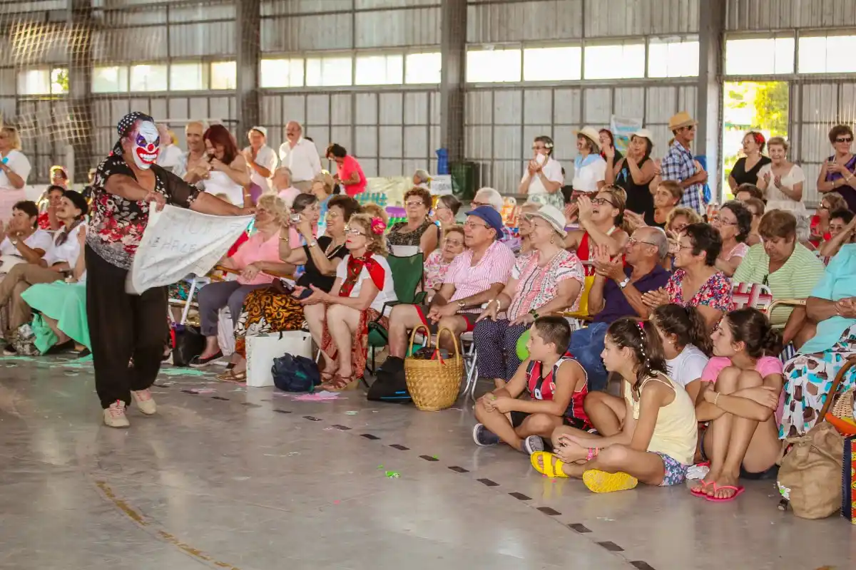 Finalizó la Colonia Municipal del Adulto Mayor