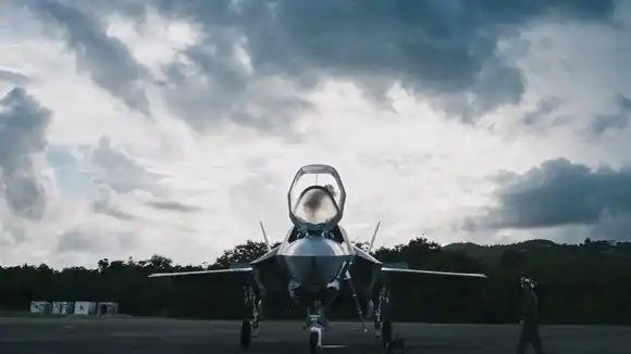 "LISTOS para enfrentar a los CARTELES": el Pentágono confirma presencia de aviones F-35B en Puerto Rico