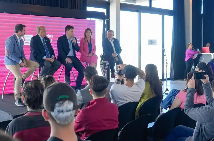 Más de 12.000 marplatenses se capacitan con Argentina Programa 4.0