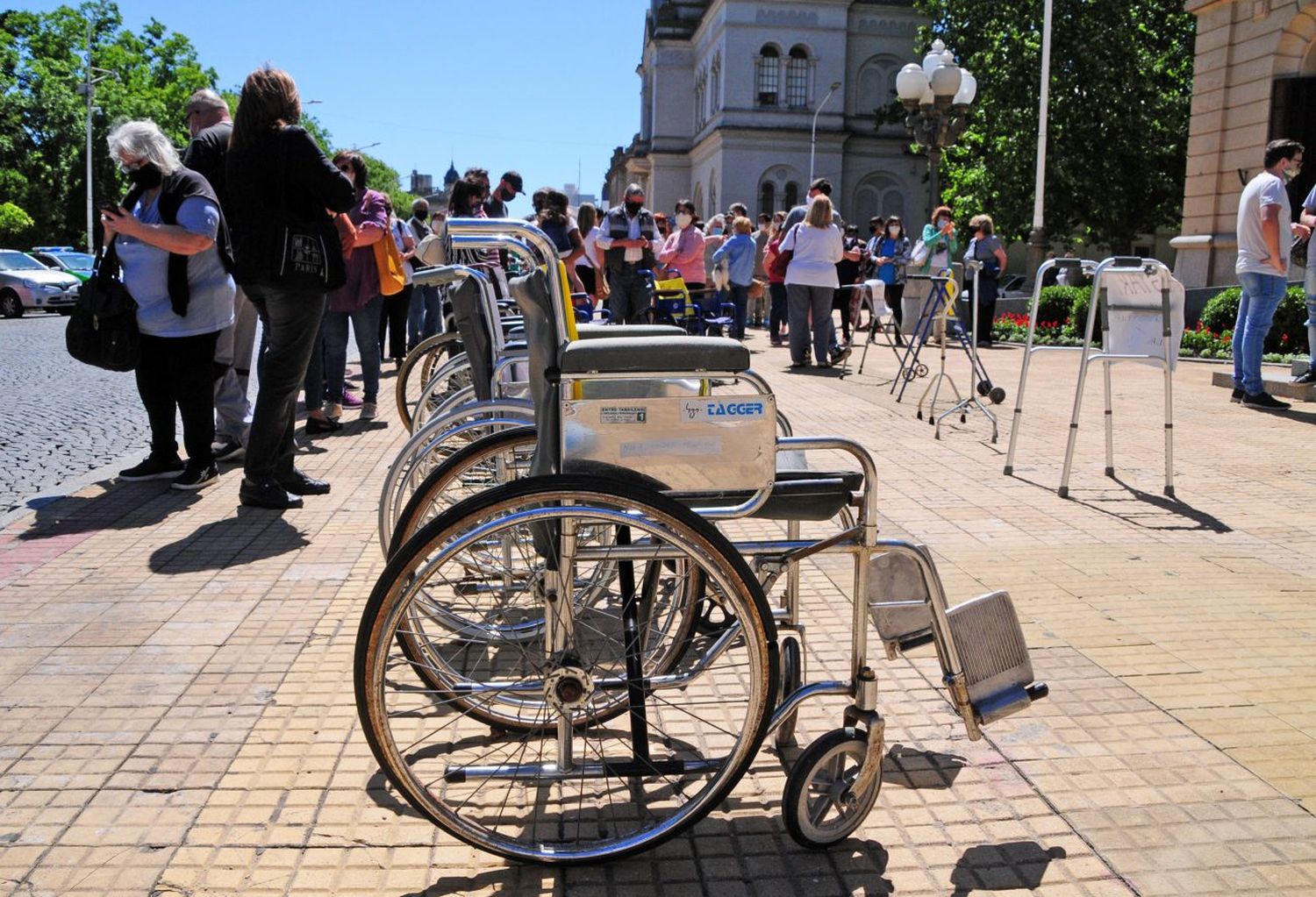 Vuelven las visitas a los geriátricos de la provincia de Buenos Aires