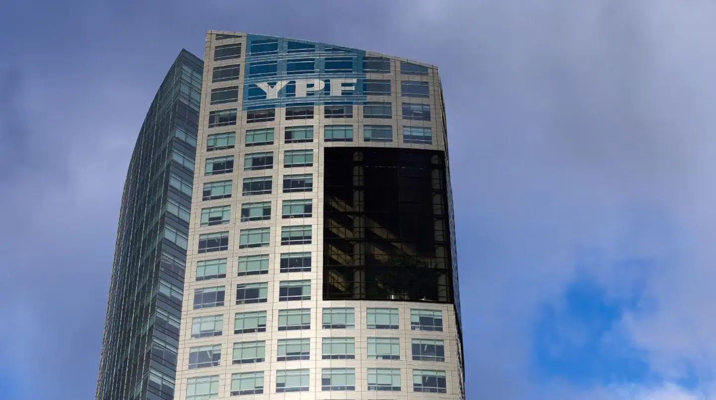 Juicio por YPF: la jueza Loretta Preska formalizó la anulación de la condena de US$16.100 millones contra la Argentina. (Foto: Xinhua/Meng Dingbo)