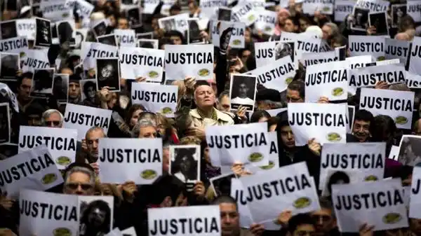 20 años del atentado a la AMIA: Recordaron a las 85 víctimas