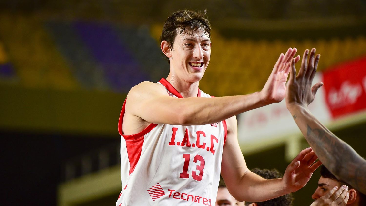 Tomás Monacchi seguirá en Instituto.