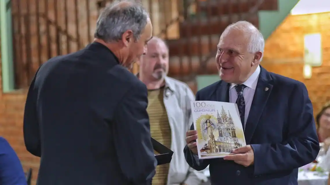 Lifschitz: “Esta parroquia es parte de la historia de Santa Fe”