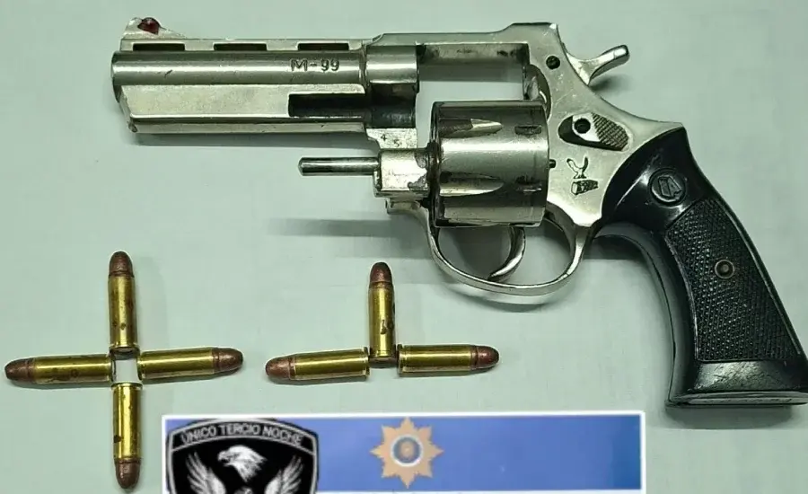 Arma secuestrada.
