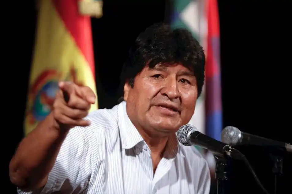 La Justicia electoral de Bolivia demora la candidatura de Evo