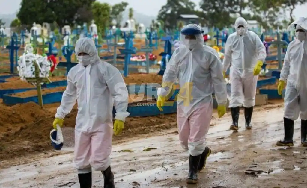 Brasil supera los 390.000 muertos por coronavirus