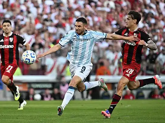 Dos argentinos, goleadores de la Copa