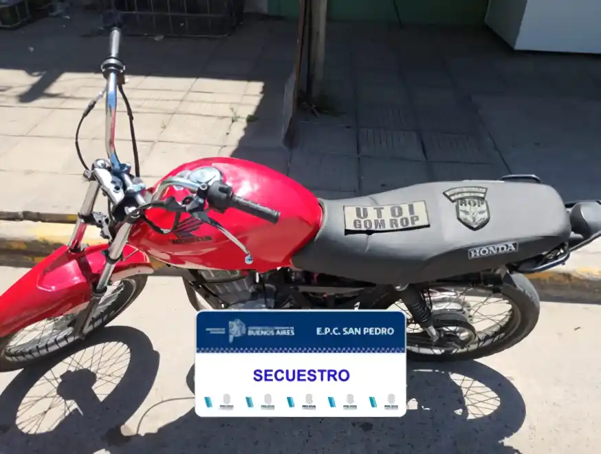 La motocicleta fue secuestrada por los efectivos.