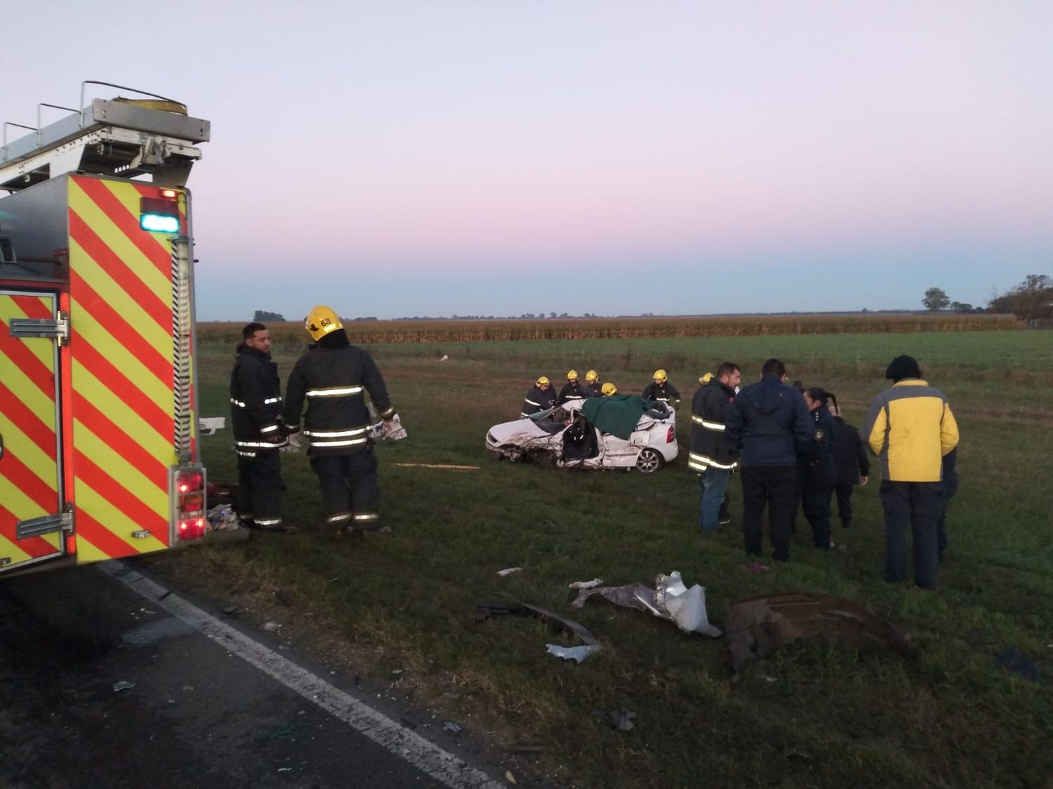 El auto circulaba en sentido Rojas-Junín (FOTO: El Nuevo Diario Rojense).