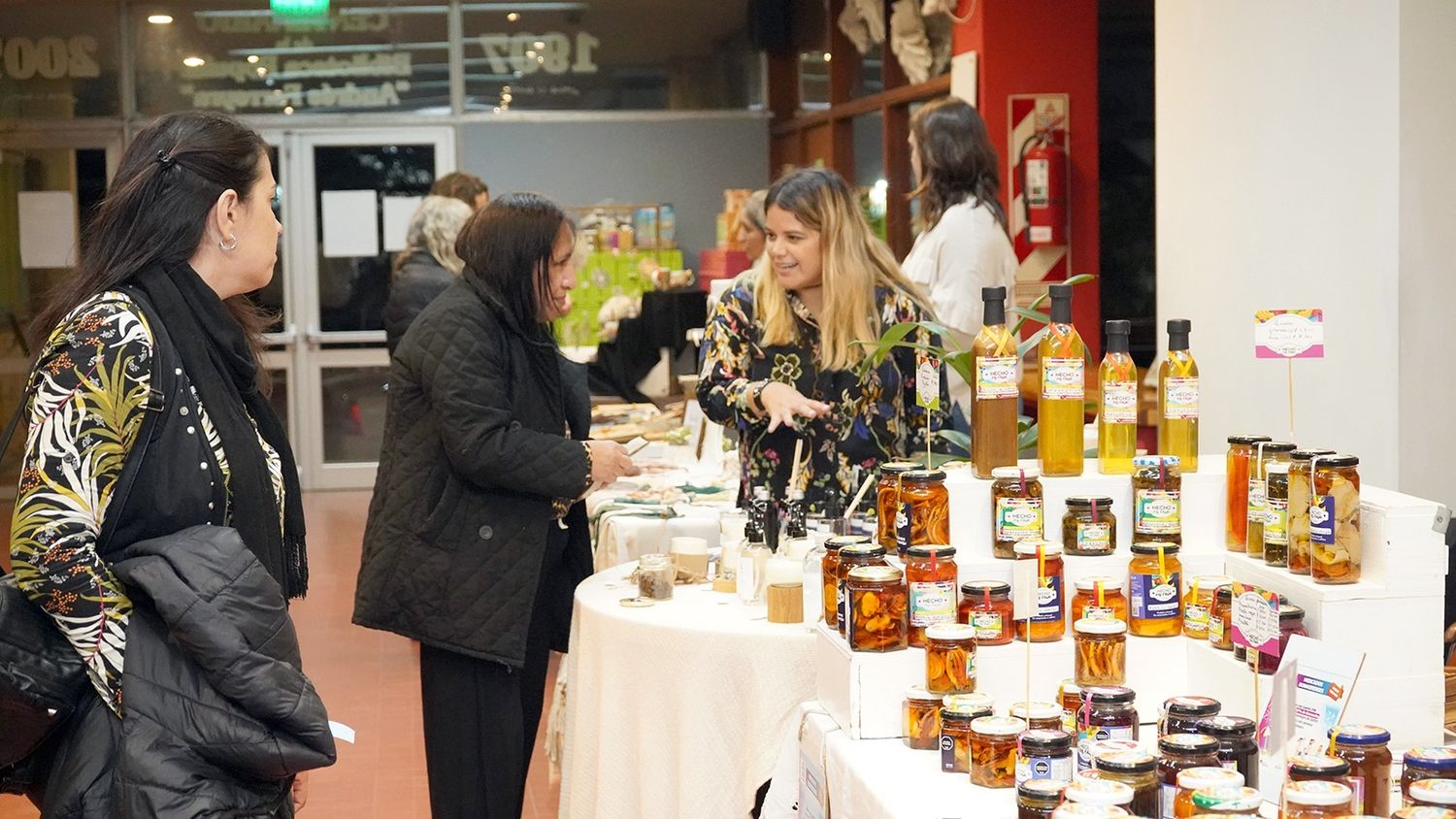 Feria de emprendedores. En el hall del Centro Cultural