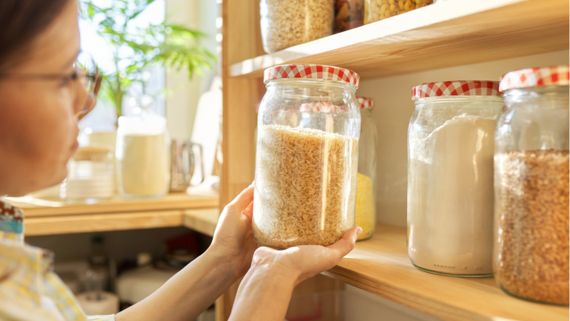 ¡Adiós gorgojos! Consejos infalibles para evitar plagas en tu alacena