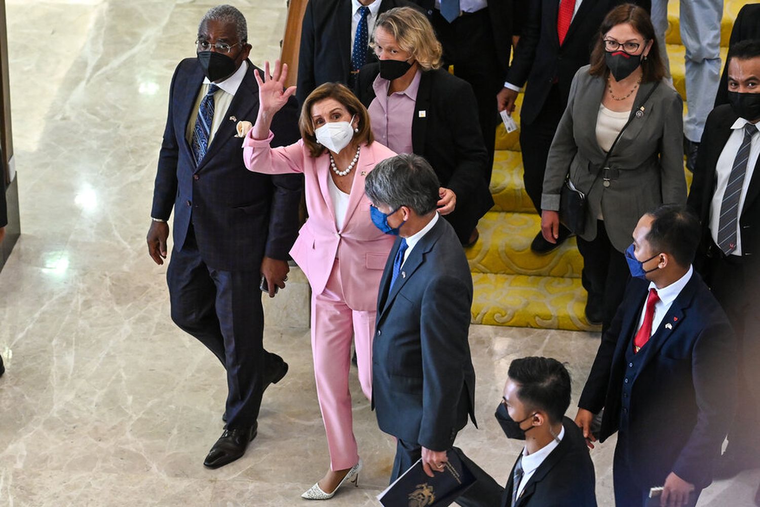 Pelosi llegó a Taiwán en una visita que aumentó la tensión
