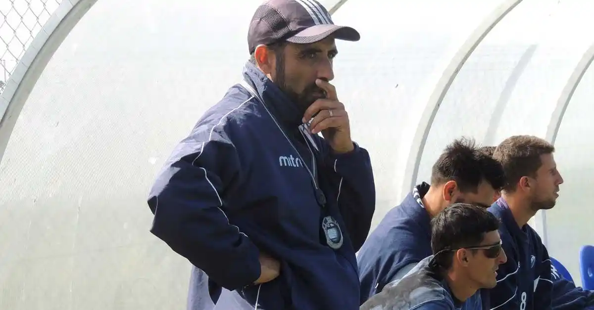 Alvarado: se desvinculó Padilla, el técnico de la Primera Local