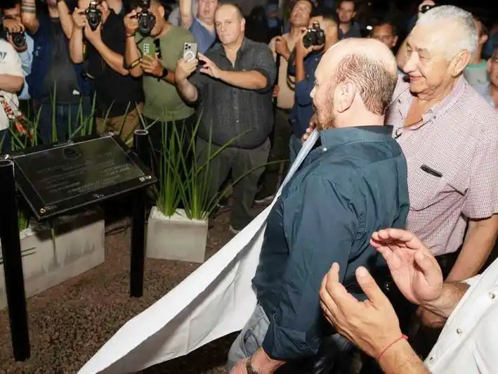 En jornada histórica para El Colorado,
Insfrán inauguró importante obra vial