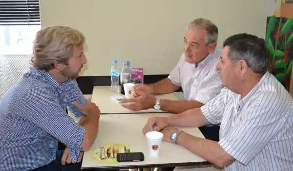 Benedetti acordaría con De Ángeli ad referéndum del congreso radical